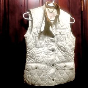 Banana Republic pearl/shiny white quilted vest XS